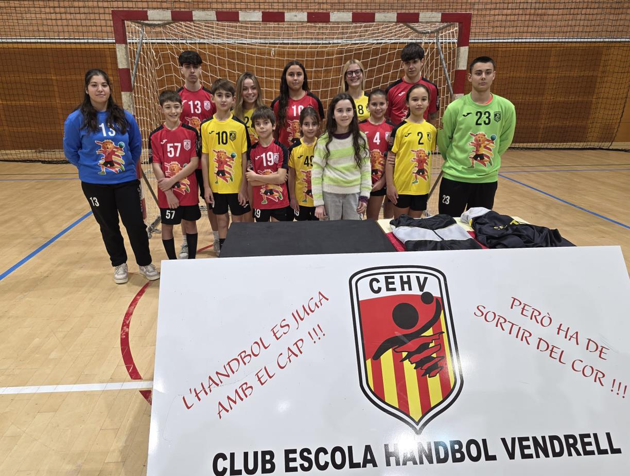 Presentació del 50è aniversari del CE Handbol Vendrell . Eix