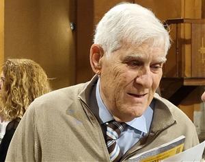 Presentació del llibre ‘Els peus a la terra, la mirada al cel. Orígens de la pagesia actual’ de Joan Lluís Sivill i Vergès. Eix