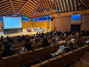 Professionals sanitaris del Penedès exhibeixen setze projectes pioners en una jornada de bones pràctiques d’Atenció Primària