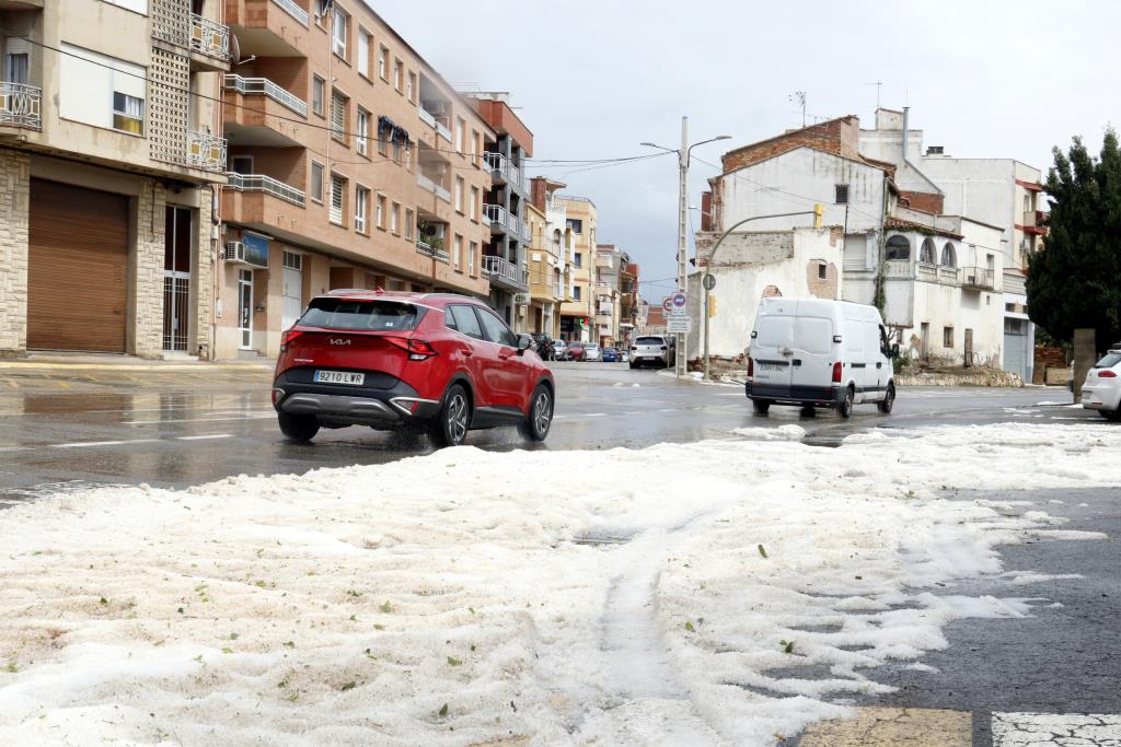 Protecció Civil emet un avís de temps violent a una desena de comarques del centre i nord de Catalunya. ACN