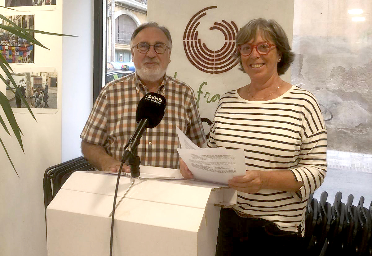 Ramon Arnabat i Montse Romagosa en roda de premsa. Eix