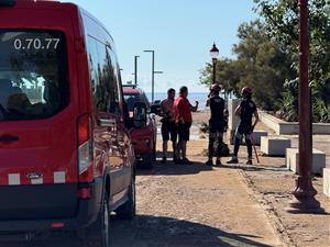 Reactivada la recerca de dues persones que haurien caigut al riu Foix a Cubelles