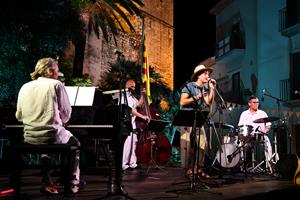 Retrio converteix el Pregó de la Festa Major de Sitges en un viatge musical