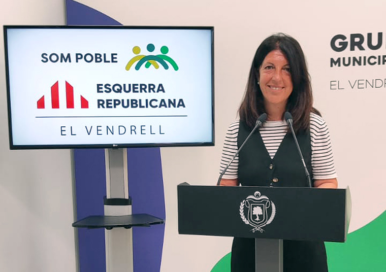 Roda de premsa de Carmina Bartra a l'ajuntament del Vendrell. Eix