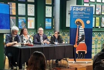 Roger Mas, Sabor de Gràcia i Mercedes Peón, caps de cartell del 44è FIMPT de Vilanova i la Geltrú. Ajuntament de Vilanova