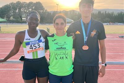 Salmina Cuesta, Pilar Egea i Bruno Rivera. Eix