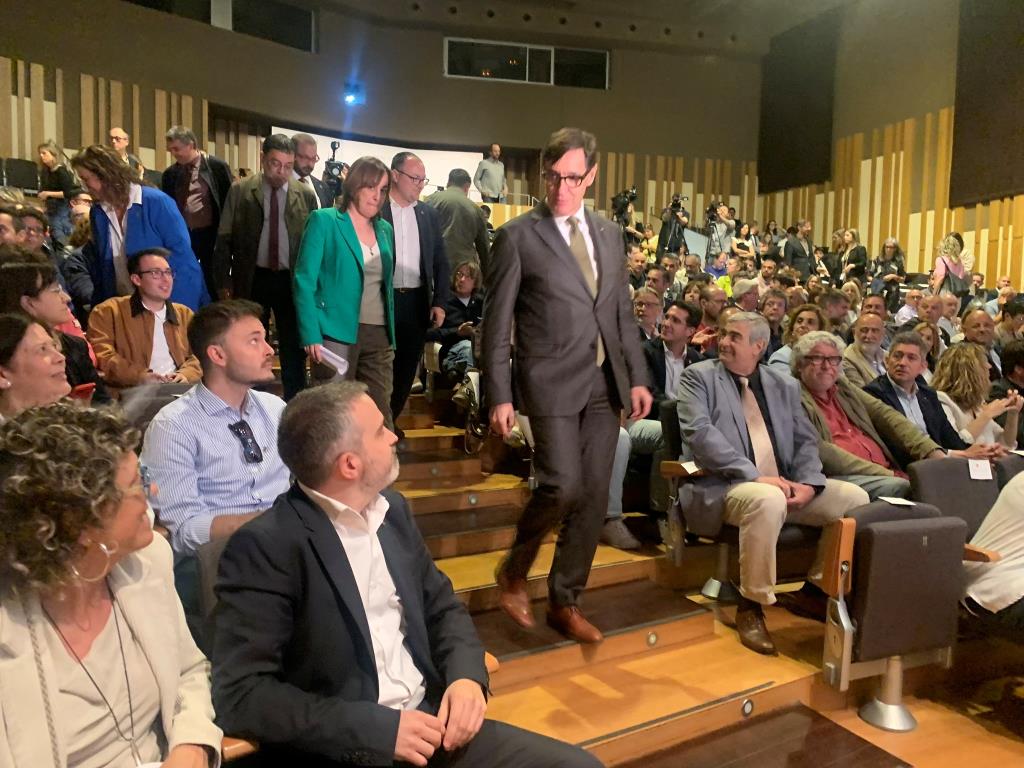 Salvador Illa presenta a Vilanova i la Geltrú el nou Pla de Barris. EIX