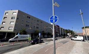 Senyals de 'baixa de la bici' a la Ronda Ibèrica
