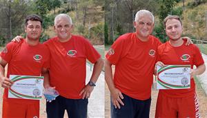 Sergio Martínez i Axel Linares amb Rafa Linares del Rugbi Nova Olivella. Eix