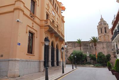 Sitges agilitzarà les llicències urbanístiques amb un nou conveni amb col·legis tècnics professionals. Ajuntament de Sitges