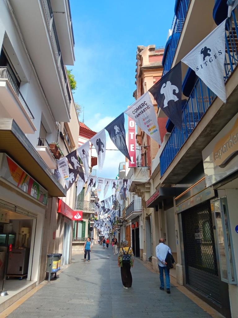 Sitges engega la campanya “Comerç Fantàstic” coincidint amb el Festival Internacional de Cinema . Ajuntament de Sitges