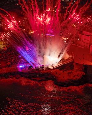 Sitges entra al ‘Món de la Festa Perpètua’ amb l’Arribo de Sa Majestat Carnestoltes