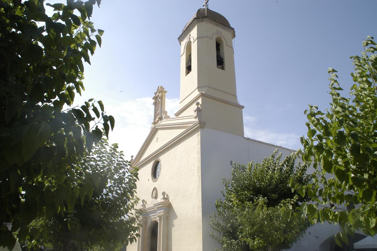 Sitges investiga possibles restes romanes sota el santuari del Vinyet amb una prospecció arqueològica. Ajuntament de Sitges