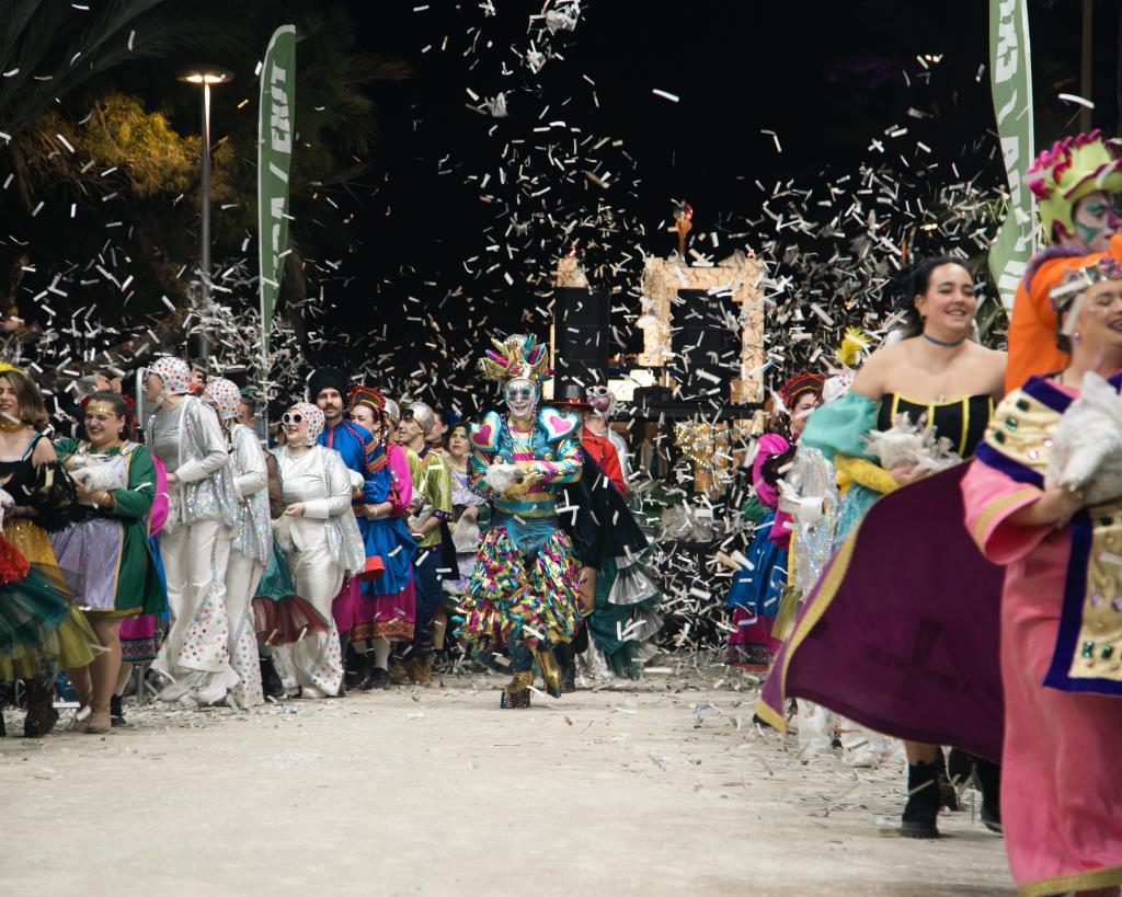 Sitges obre el termini per presentar projectes per al Carnestoltes i la Reina del Carnaval 2026. Ajuntament de Sitges