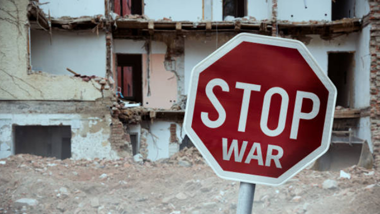 Stop war. Eix