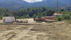 StopAgroparc celebra l'aturada de les obres com “una victòria crucial per al territori i la legalitat ambiental”. StopAgroparc