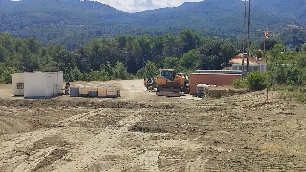 StopAgroparc celebra l'aturada de les obres com “una victòria crucial per al territori i la legalitat ambiental”. StopAgroparc