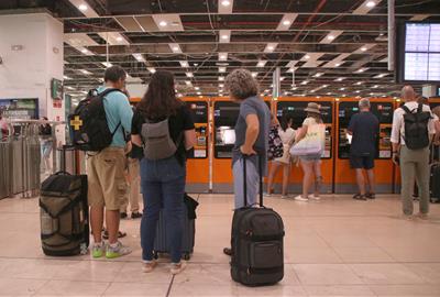 Suspès tot el transport ferroviari de Renfe i Rodalies de Catalunya pel risc de fortes pluges i inundacions. ACN