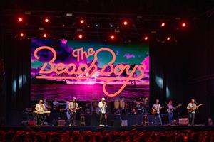 The Beach Boys fan vibrar Sitges en una nit inaugural històrica del Festival Terramar CaixaBank