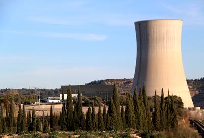 Torre de condensació de la central nuclear d'Ascó . ACN / Anna Ferràs