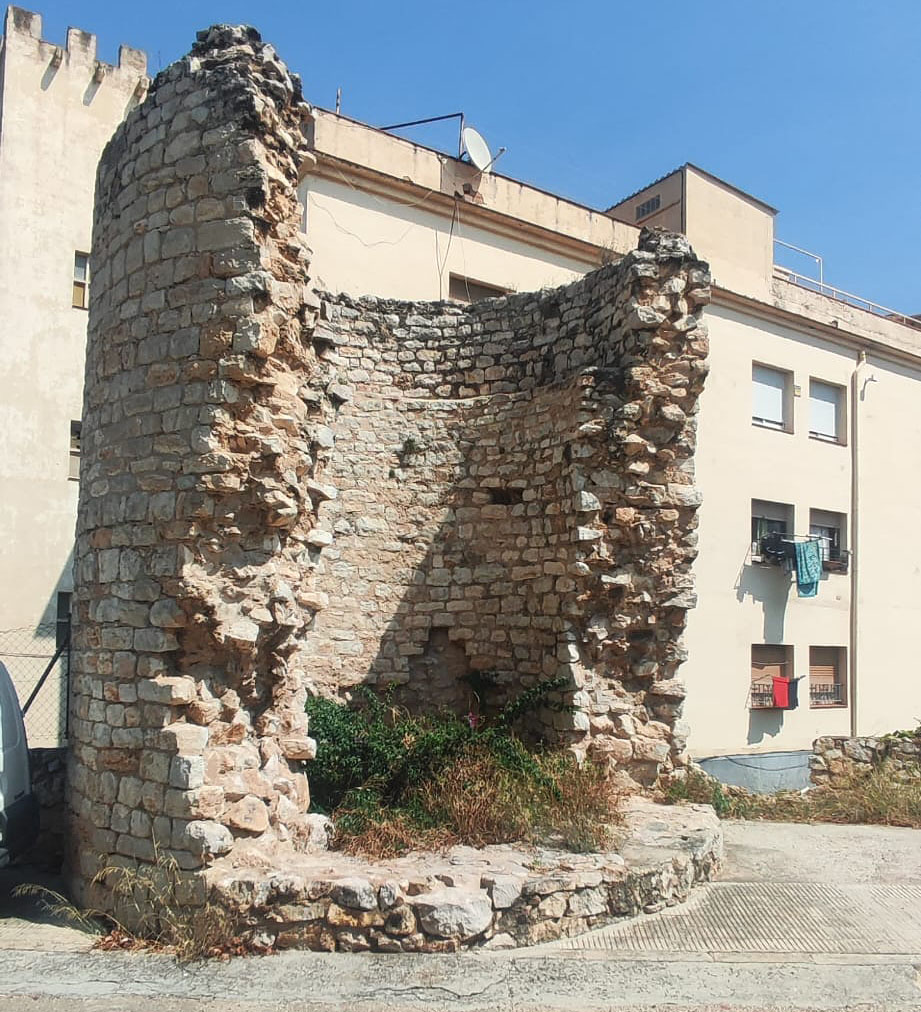 Torre del Cintoi. Eix