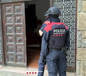 Tres detinguts per cultivar marihuana a l'interior d'una casa de Vallbona d'Anoia