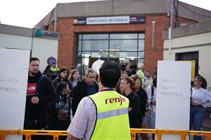 Un 88% dels usuaris de tren noten un increment dels símptomes d’ansietat, depressió i malestar físic, segons la URV . ACN