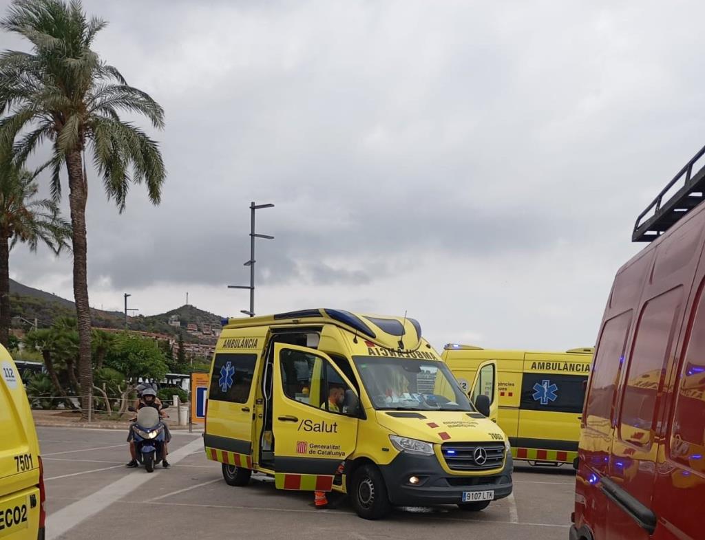 Un home de 75 anys mor ofegat a la platja de les Botigues de Sitges. Francisco J.Carbó