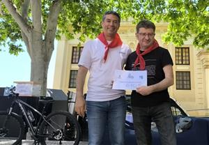 Un miler de participants “fan pinya” a la 81a Festa de la Bicicleta del Vendrell
