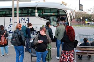 Usuaris de Rodalies busquen alternatives “amb resignació i enuig”