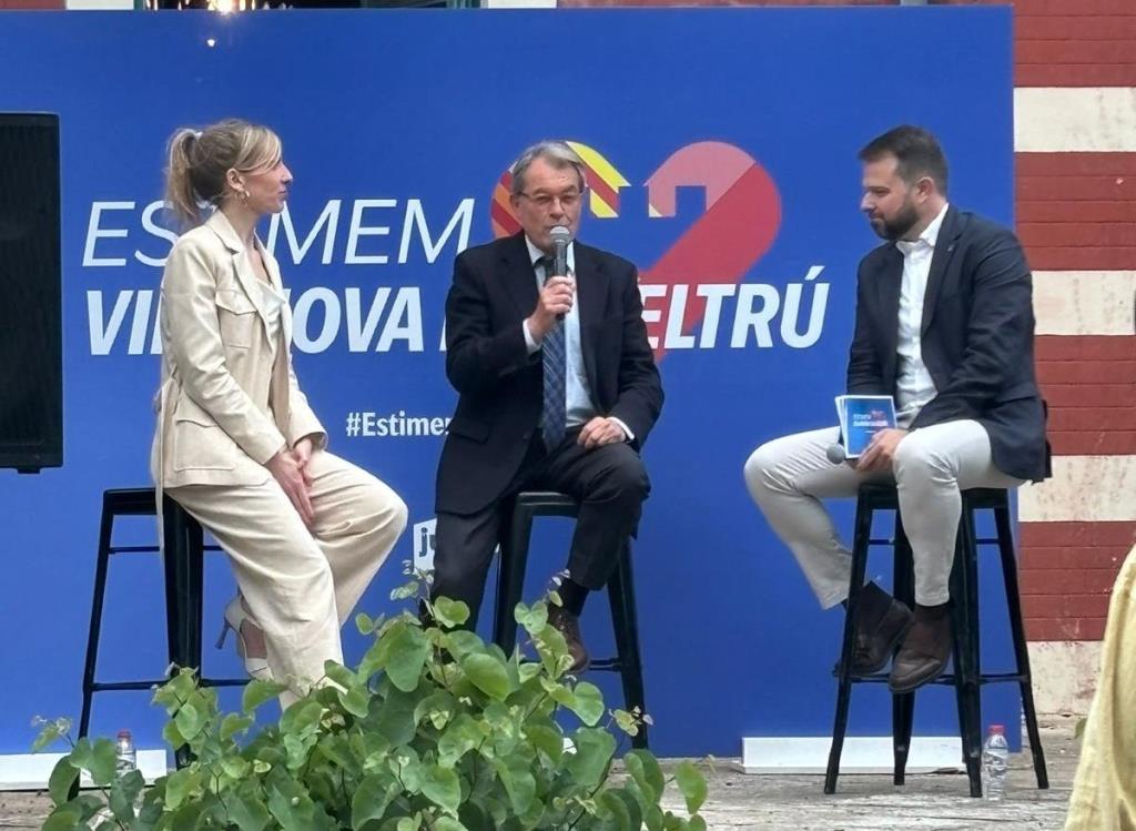 Victòria Alsina, Artur Mas i Gerard Figueras. Junts