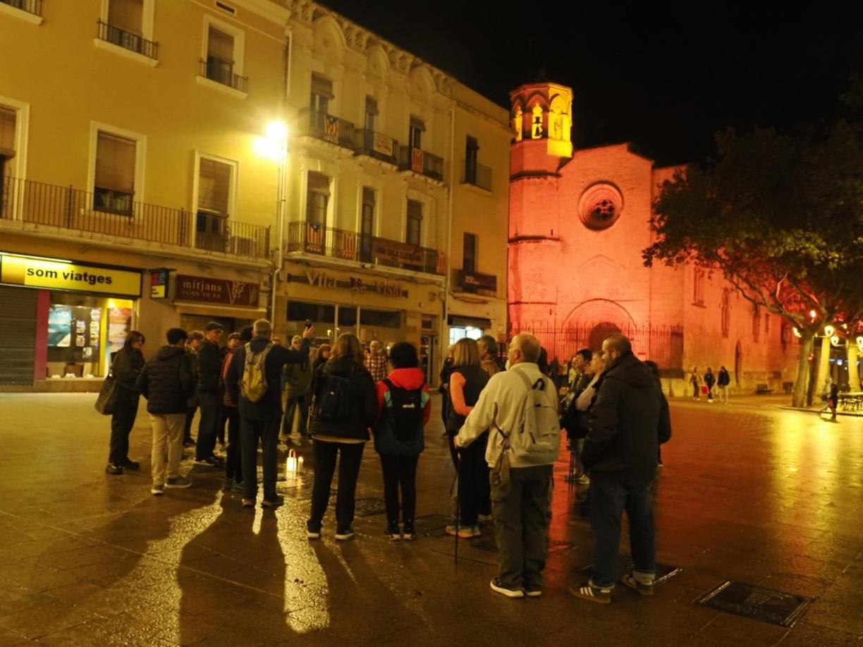 Vilafranca del Penedès clama per la pau amb una marxa ciutadana. EIX