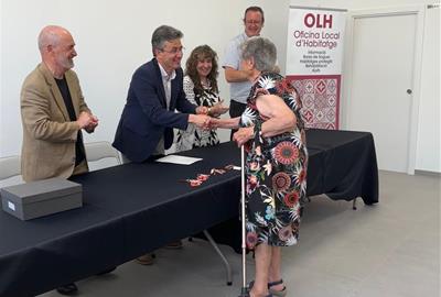 Vilafranca lliura les claus dels nous allotjaments temporals per a gent gran al carrer Vidal. Ajuntament de Vilafranca