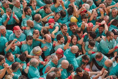 Vilafranca signa la millor actuació de la seva història amb els dos castells de 10, el 4 de 9 net i el pilar de 8. ACN