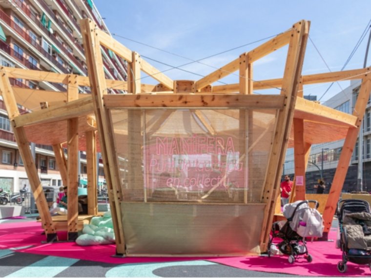 Vilanova i la Geltrú acull Mamífera, un espai col·lectiu per a la lactància a l’espai públic. Ajuntament de Vilanova