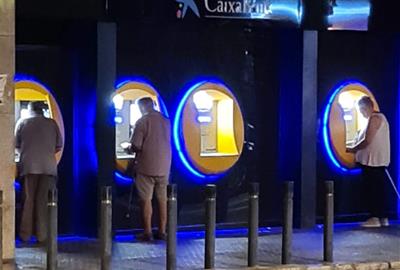 Vilanova i la Geltrú compta avui amb només 16 oficines bancàries per a una població de 72.000 habitants, en constant creixement. Xavier Canalis