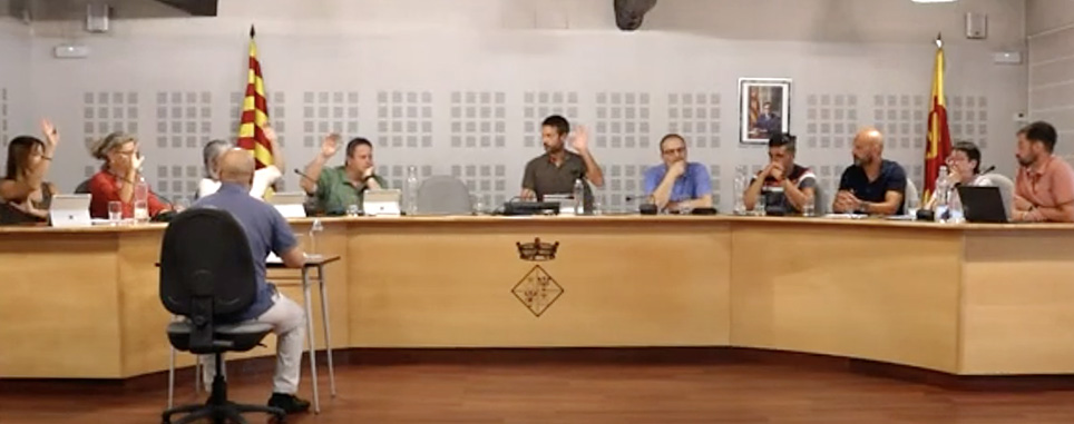 Votació a les mocions del ple municipal de l'Ajuntament de la Pobla de Claramunt. Eix