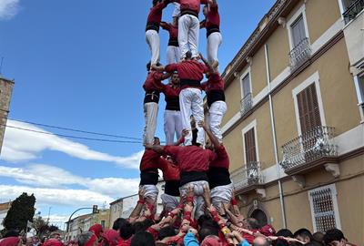4 de 7 dels Nens del Vendrell. Eix