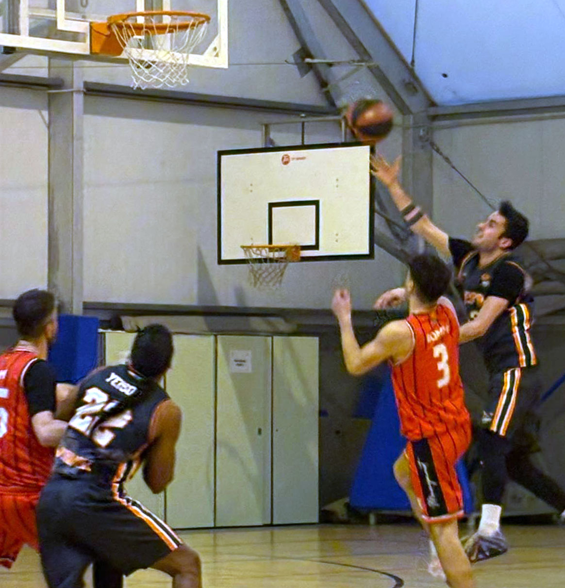 AB VENDRELL - MANYANET MOLINS. Eix