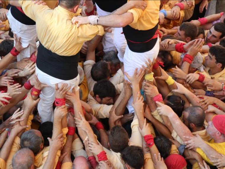 Diada castellera de Sant Jordi dels Bordegassos