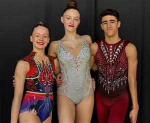 Aina Díaz, Víctor Sierra i Esther Andreu. Eix