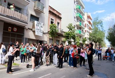 Ajornen per tercera vegada el desnonament d'una veïna de Vilanova de 89 anys amb dependència. ACN