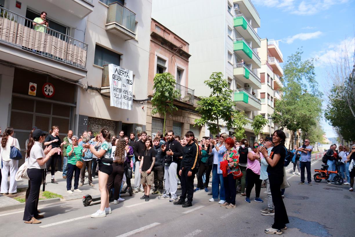 Ajornen per tercera vegada el desnonament d'una veïna de Vilanova de 89 anys amb dependència. ACN