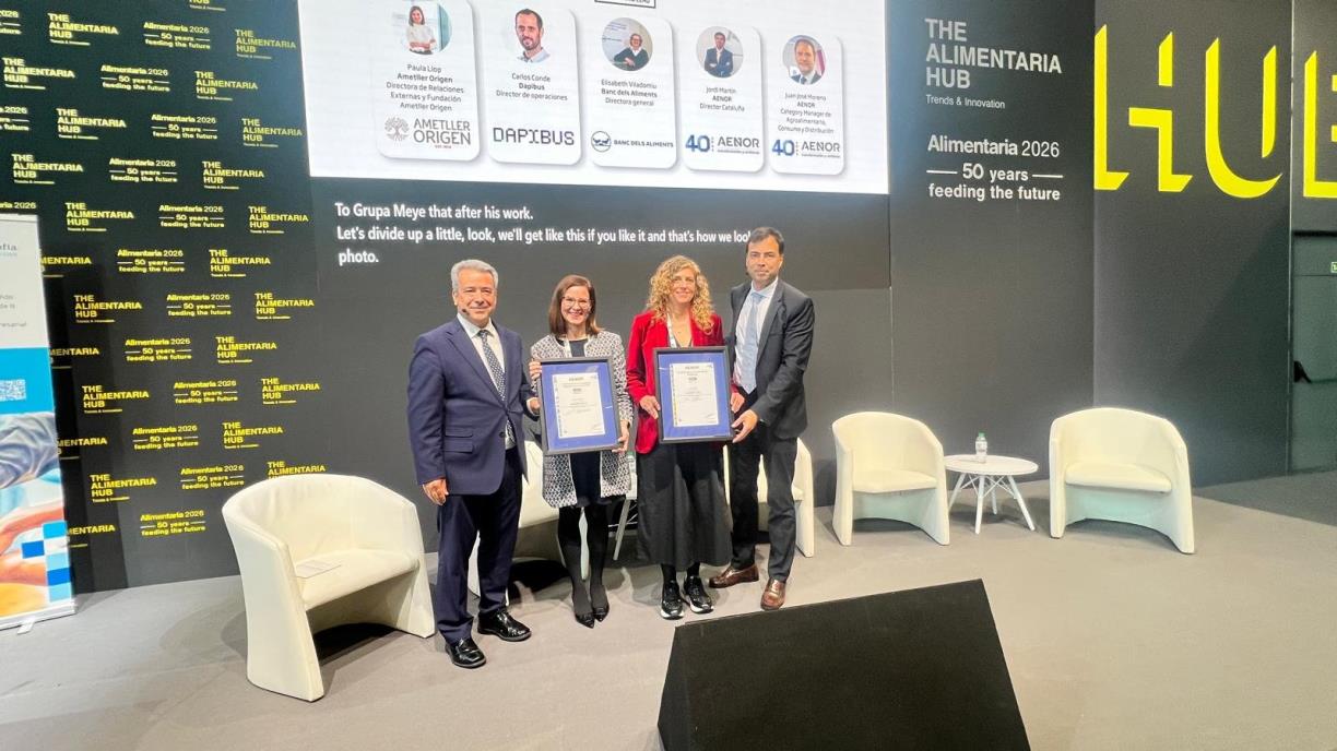 Ángel Luis Sánchez, de la Regió Mediterrània d'AENOR; Paula Llop, de la Fundació Ametller Origen;  Amaya Prat, d’Ametller Origen i Jordi Marin, d’AENO