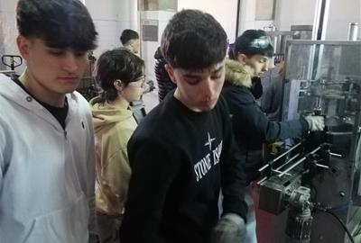 Aprendre fent, l’empremta educativa de l’Escola d’Espiells. Espiells