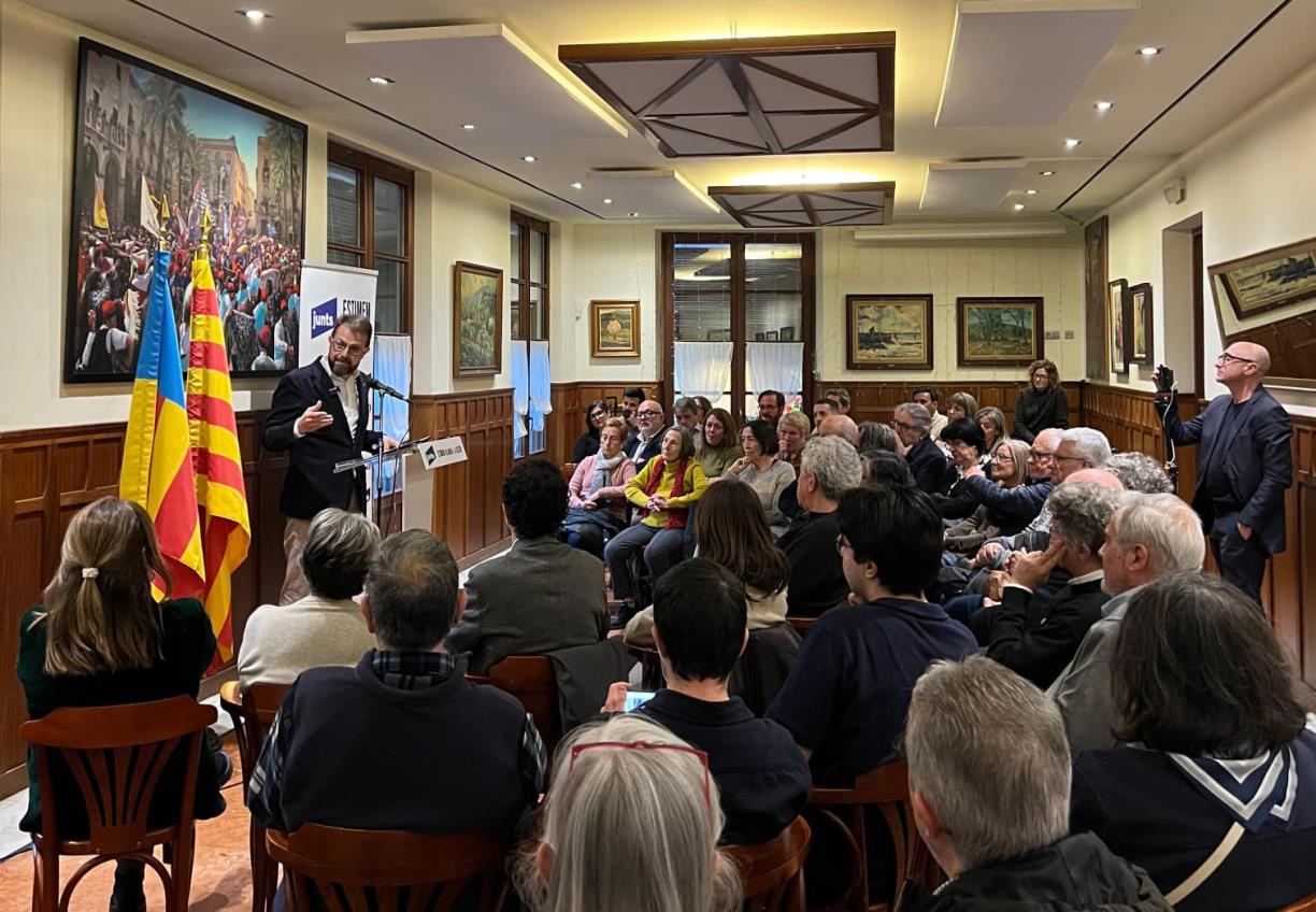 Assemblea oberta de la militància de Junts per Catalunya. Eix