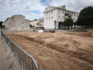 Avancen les obres d'adequació de l'aparcament de la Masia Nova, la reparació de voreres a la Bòbila i la remodelació dels jardins de Francesc Macià