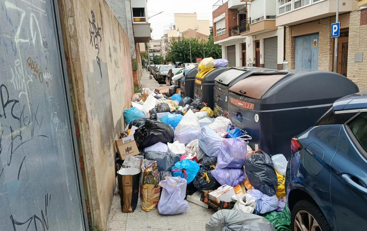 Brossa als carrers del Vendrell. Eix