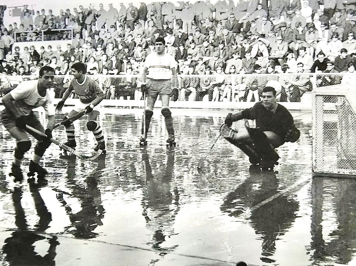 Carlos Largo de Celis defensant la porteria vilanovina. CP Vilanova