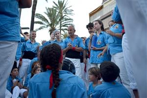 Castellers del Foix, diada de la Festa Major de Cubelles. Víctor Lora i Laura Nogueira
